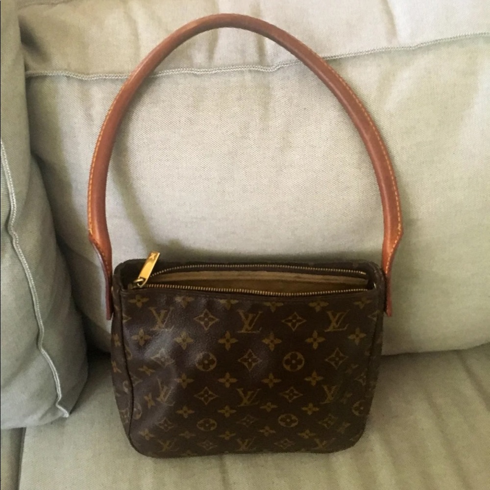 Vintage Louis Vuitton Looping MM Bag.